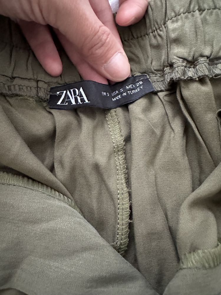 Комплект от риза и широк панталон на ZARA