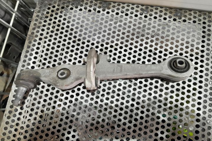 BRAT Audi A4 B7 [2004 - 2008] Avant wagon 5-usi 2.0 TDI MT (140 hp)