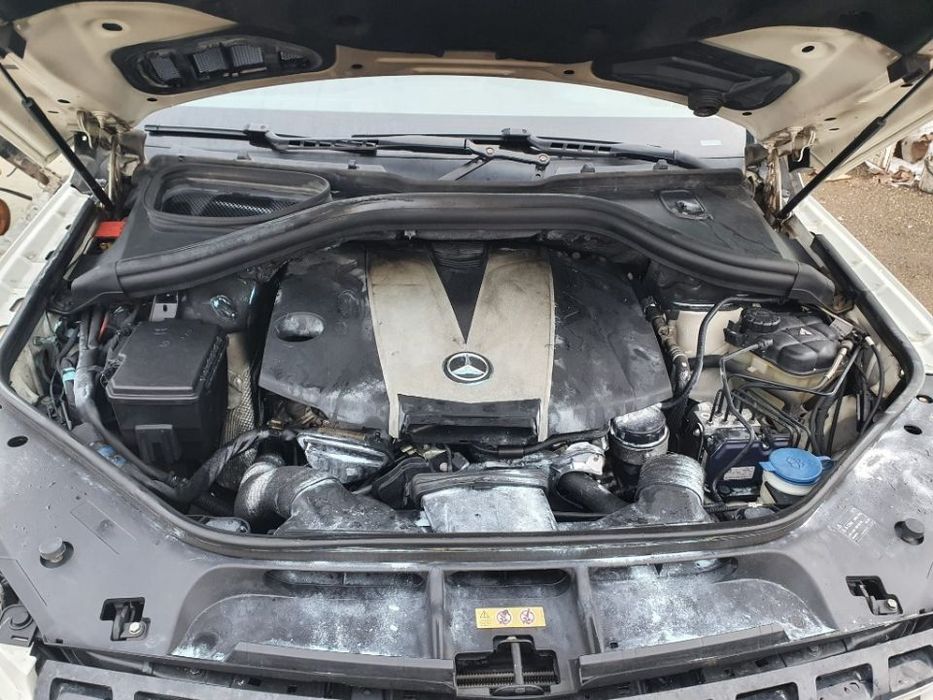 Dezmembrez Mercedes Ml350 w166 motor 3.0cdi 190kw 258cp cod om642.826 dezmembrari piese jante r18