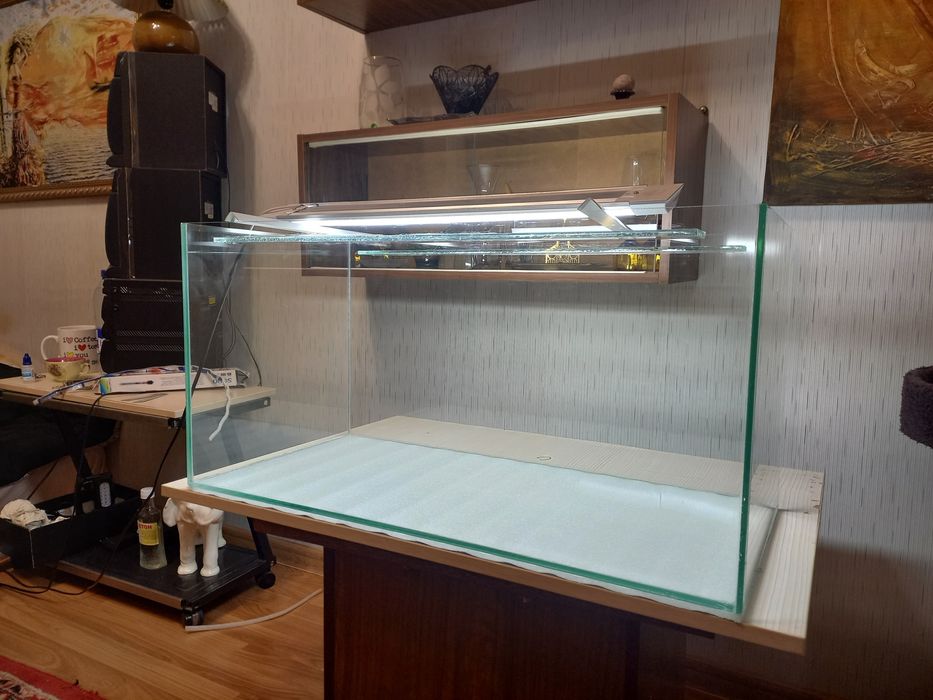 Новый аквариум 85 литров, 6мм стекло