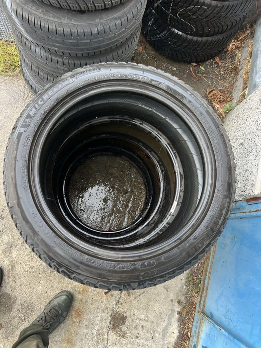 Зимни гуми 225/45/17 Michelin DOT21 с борд .