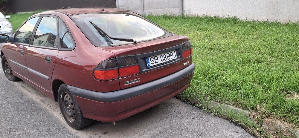 Vând Renault Laguna