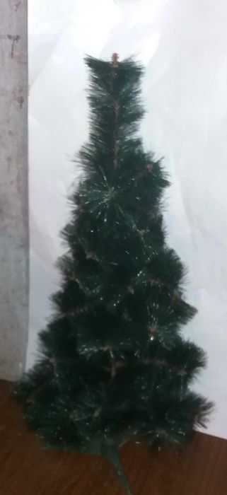 Продам  искусственную ёлку