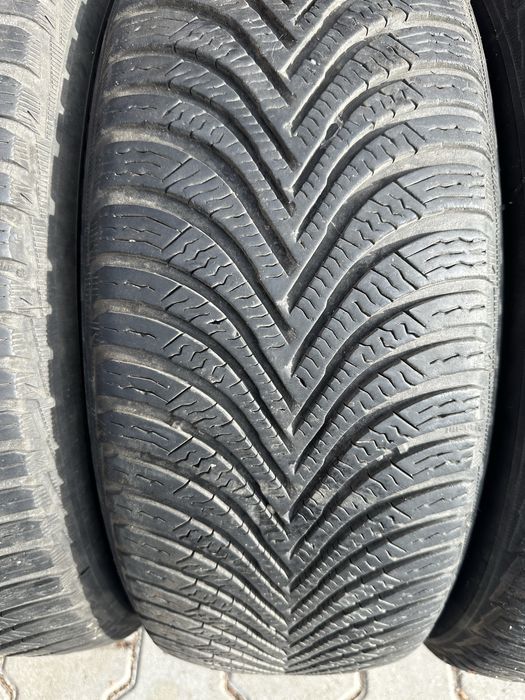 Cauciucuri iarna Michelin 205 60 16 6mm la 100 ron buc