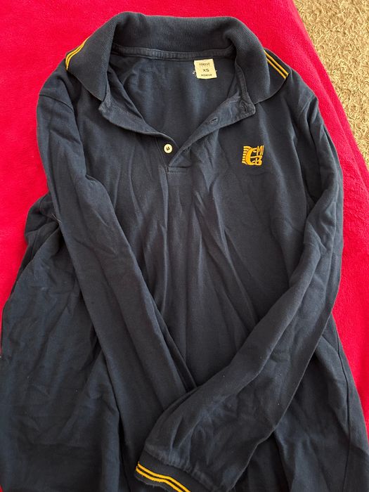 Продавам униформи на ЕГ “Иван Вазов” – почти нови