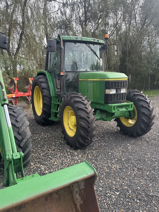 Tractor John deere  100 cai
