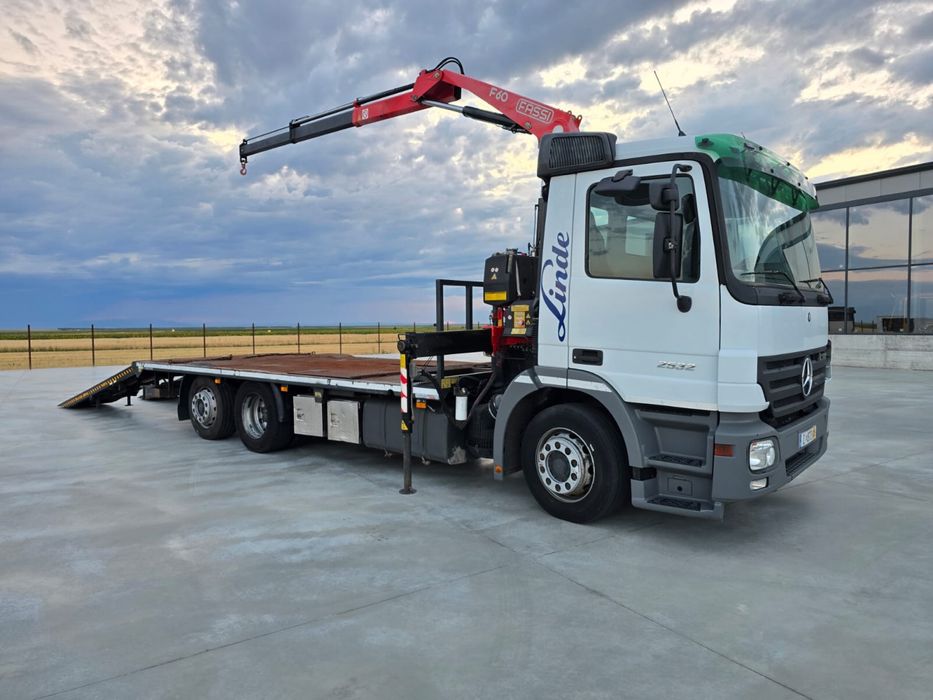 Mercedes Benz Actros 2532 !! Platforma utilaje + macara !!
