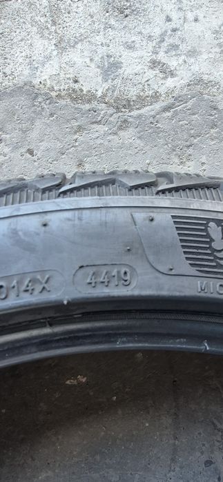 4 anvelope M+S Michelin 295/35/21.Pretul este pe bucata