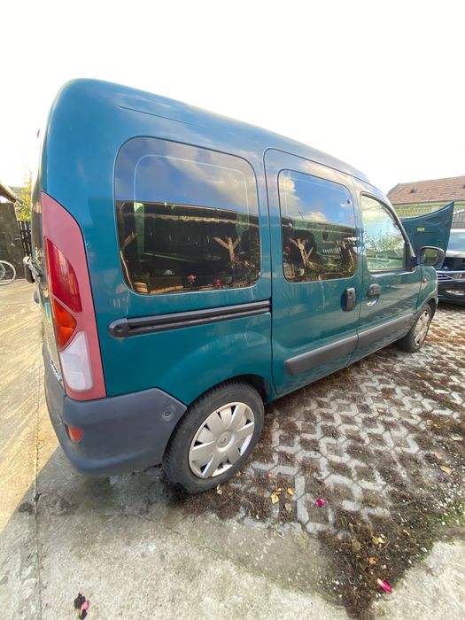 Masina Renault Kangoo