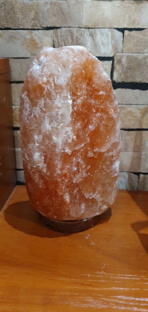 Прекрасни 2 бр. солни лампи 2.5 кг.