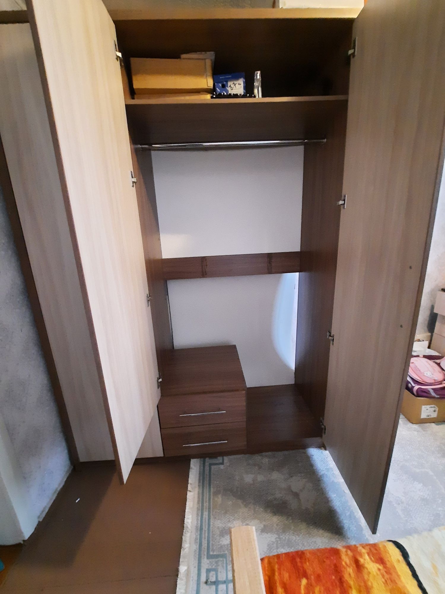 Продам шкаф в хорошем состоянии