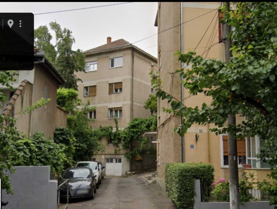 Inchiriez garaj zona centrala