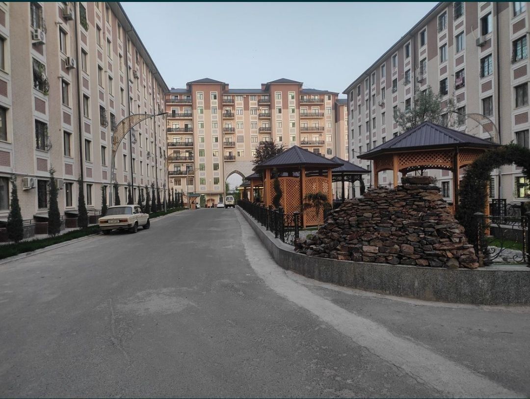 BEK BARAKA domlarda kvartira sotiladi!