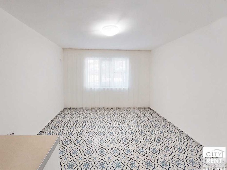 Дава се под наем Едностаен апартамент в Велико Търново, Център - 22 кв.м за 200 € - Снимка #3