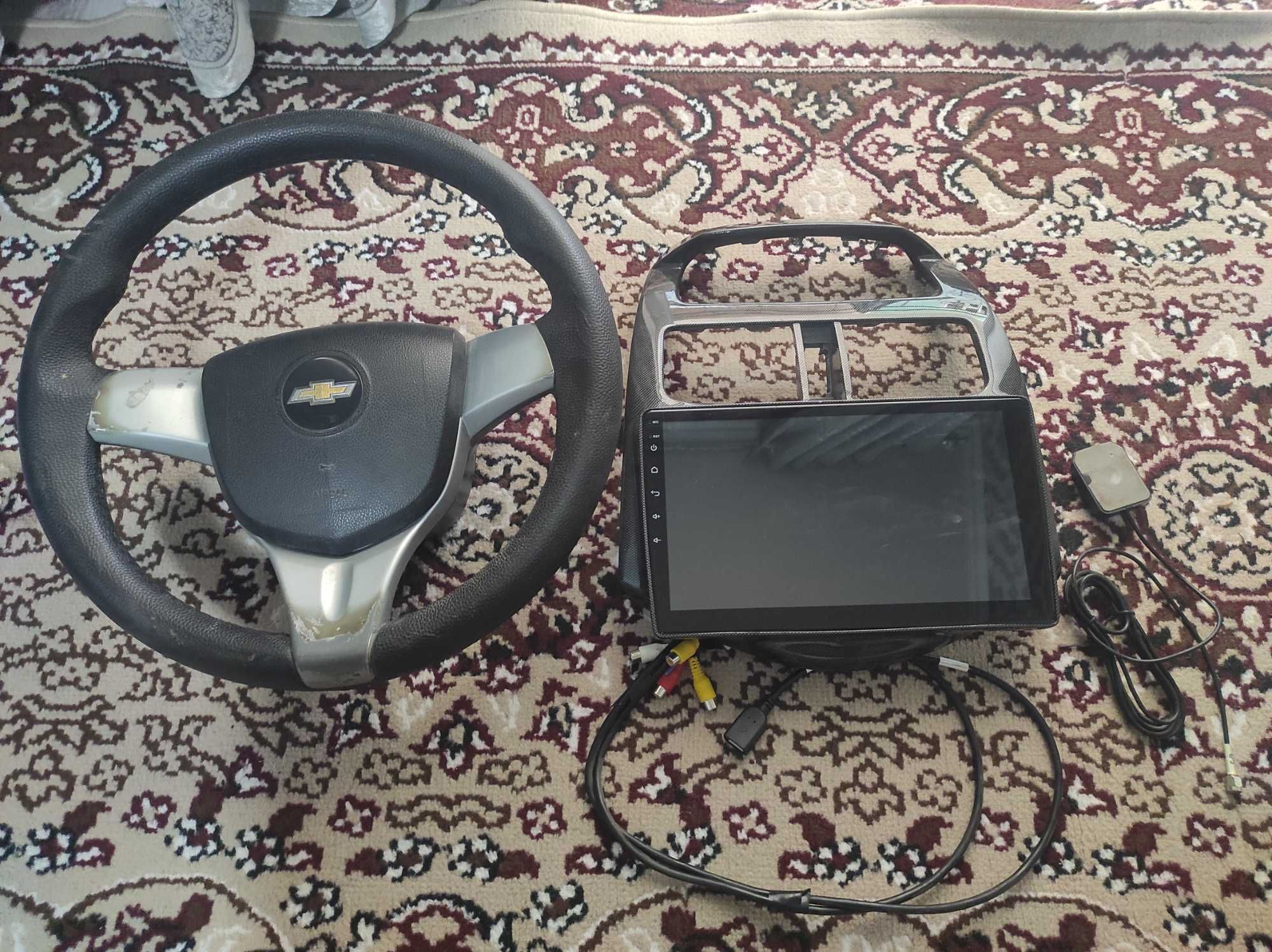 Monitor teyes CC2L plus, rul spark