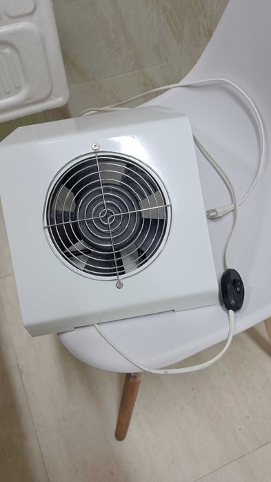 Продам вытяжку для маникюра