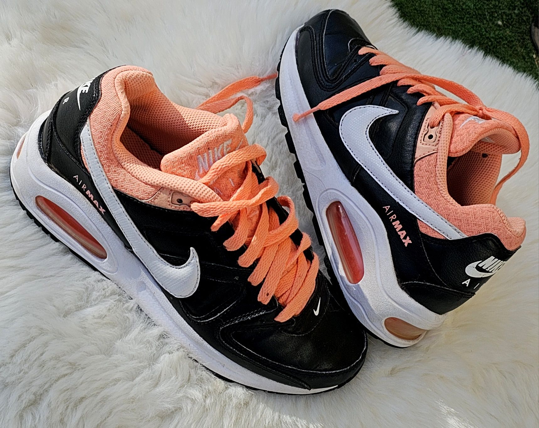 Nike Air Max Command Flex оригинални дамски сникърси естествена кож 38