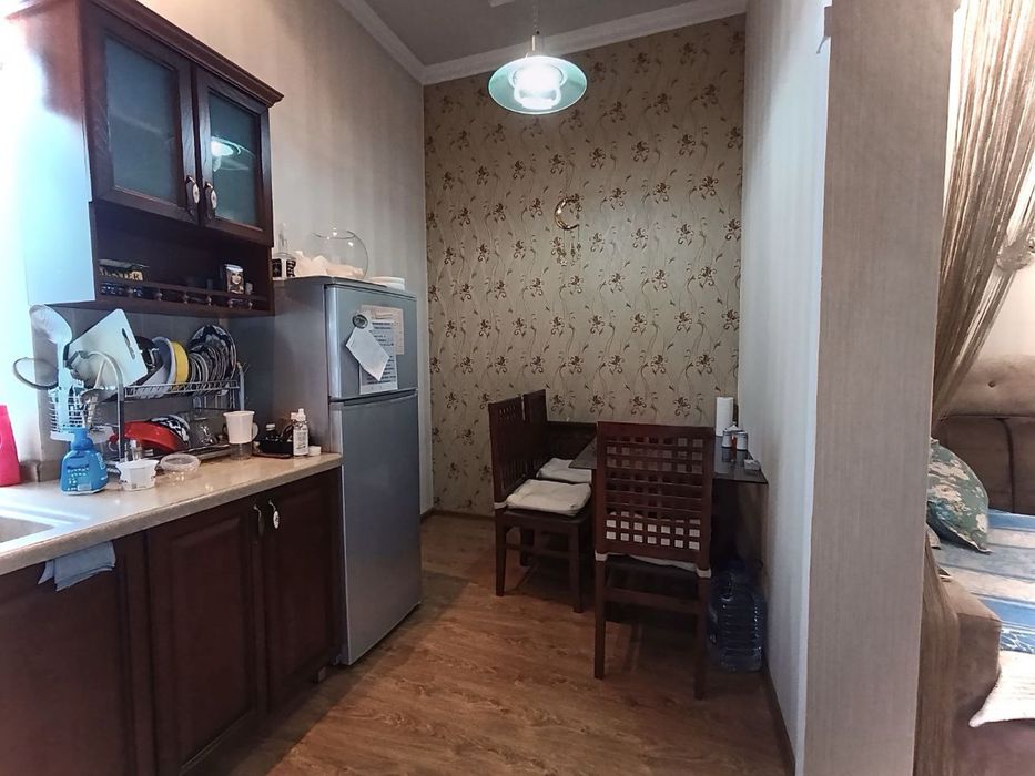 Кирпичный дом. Высокопотолочка. 2х комнатная. Напротив Пединститута