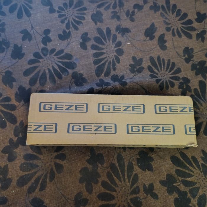 Горен автомат за затваряне на врата Geze TS 4000 - Hormann
Горен автом