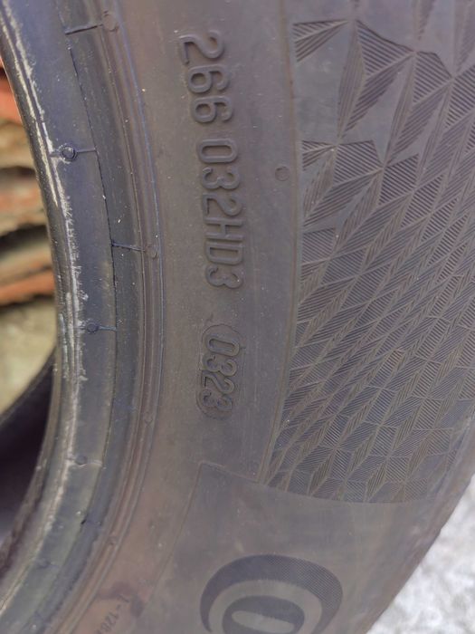 CONTINENTAL UltraContact Летни гуми 195/65/15 2023г