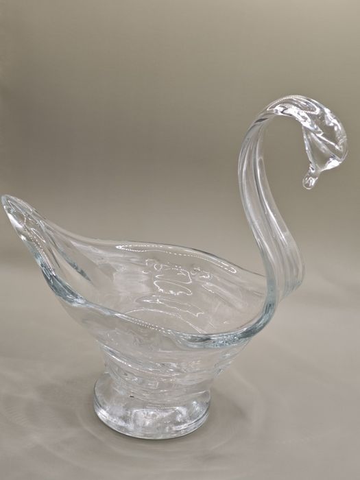 Bomboniera/fructieră model deosebit