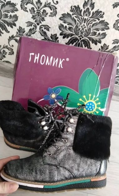 Продается новая детская обувь