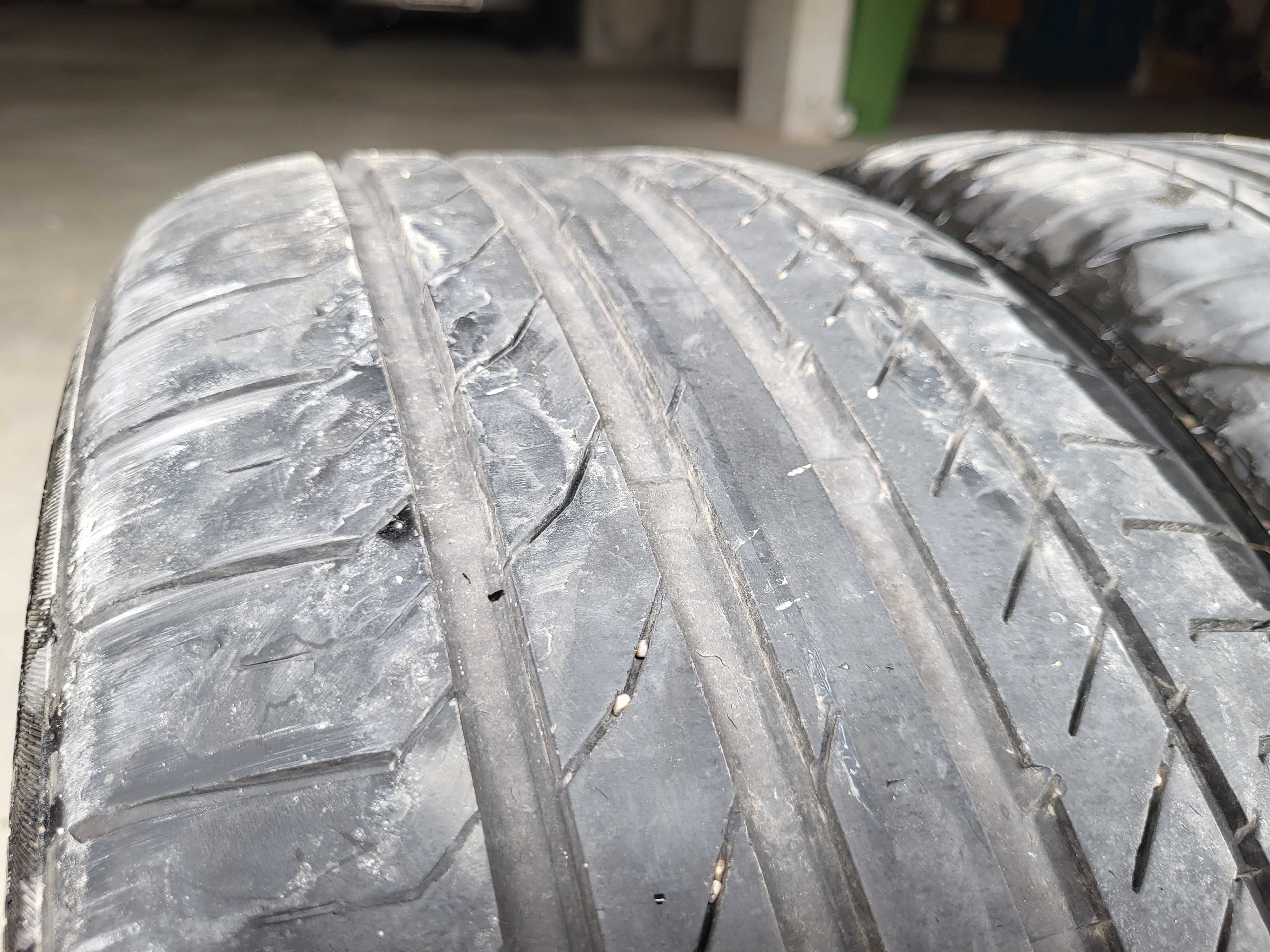 Продавам гуми Continental Contisport Contact 5 SSR RSC225/50 R18