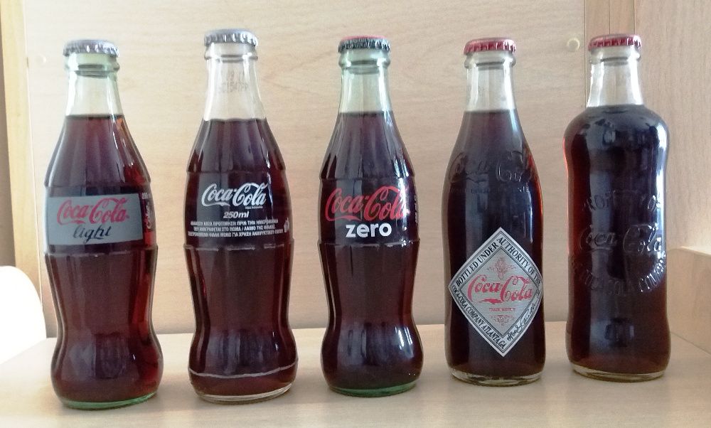 Coca Cola: Кока Кола колекционерски бутилки