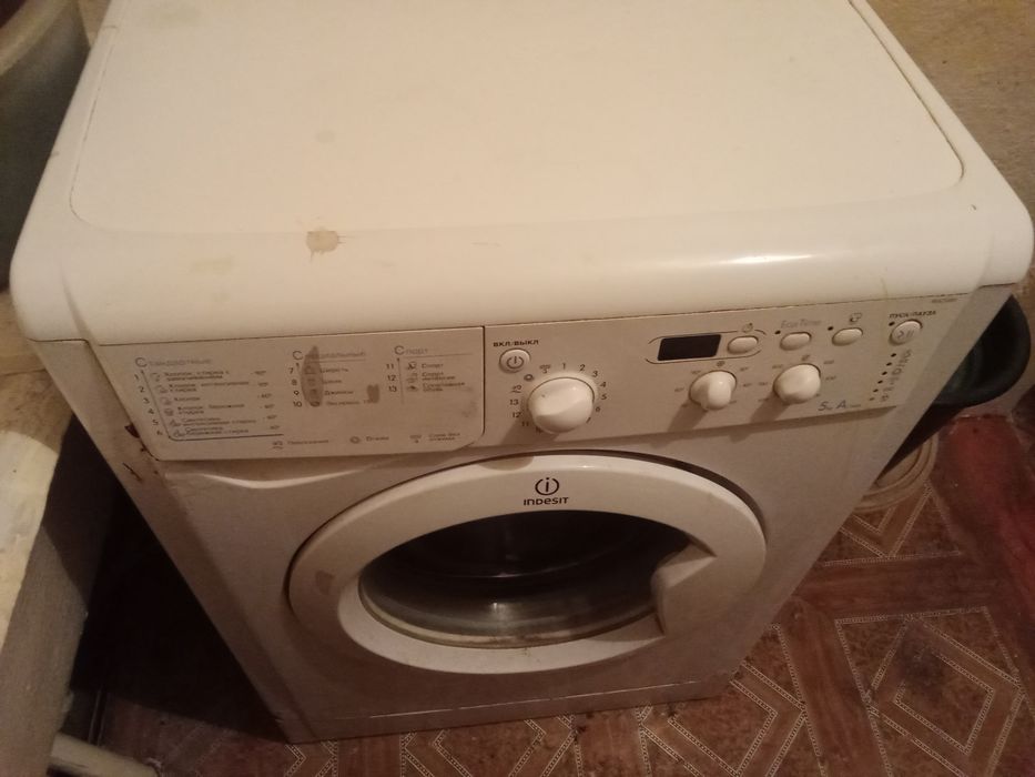 Стиральная машинка Indezit