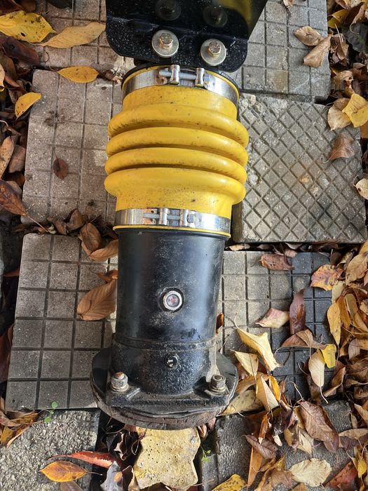 ЧИСТО НОВА Трамбовка Пачи крак