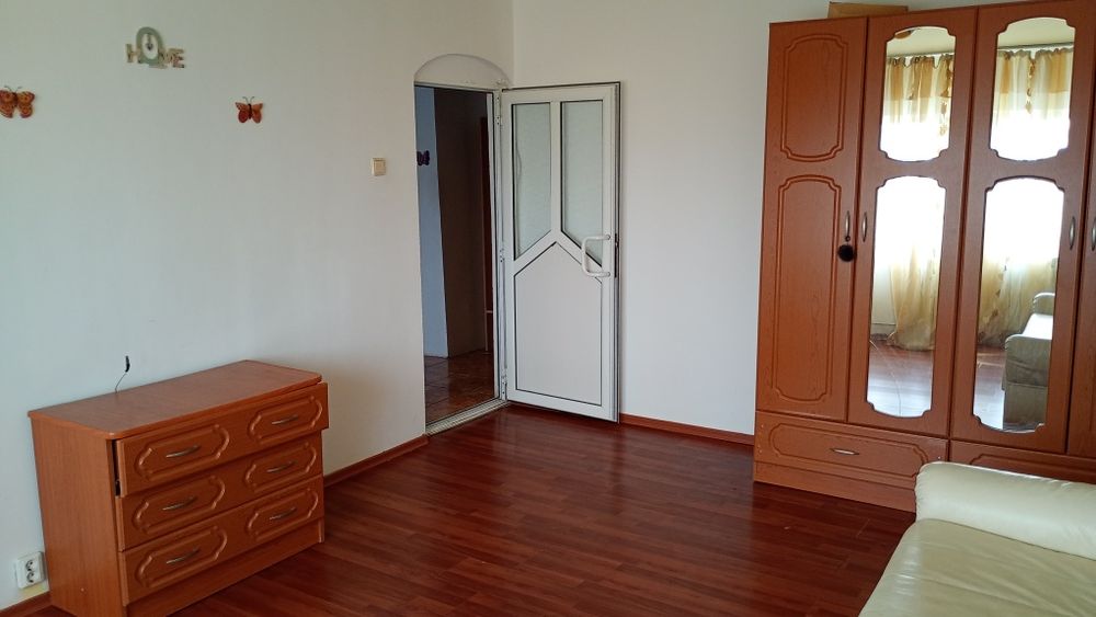 Închiriez apartament 2  camere