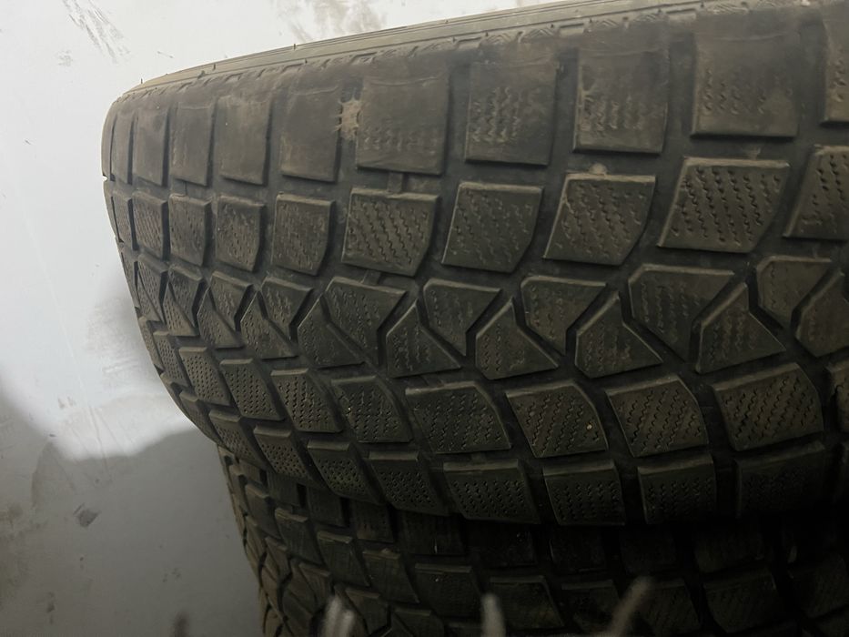 Покрышка 265/65/17 бу зимний