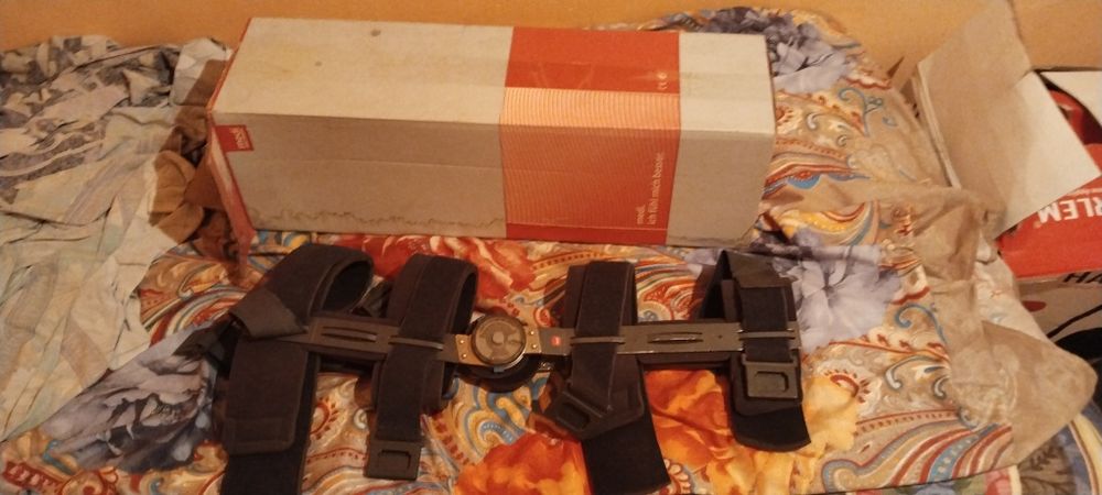 Ортез каленный регулируемый уневерсальный