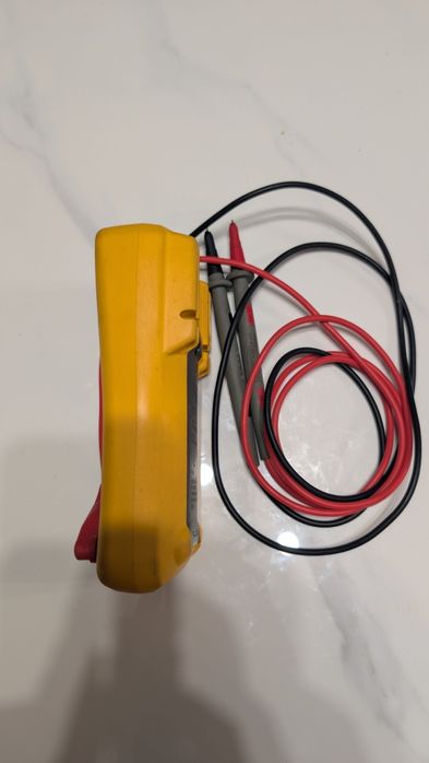 Fluke 114 True RMS мултиметър
