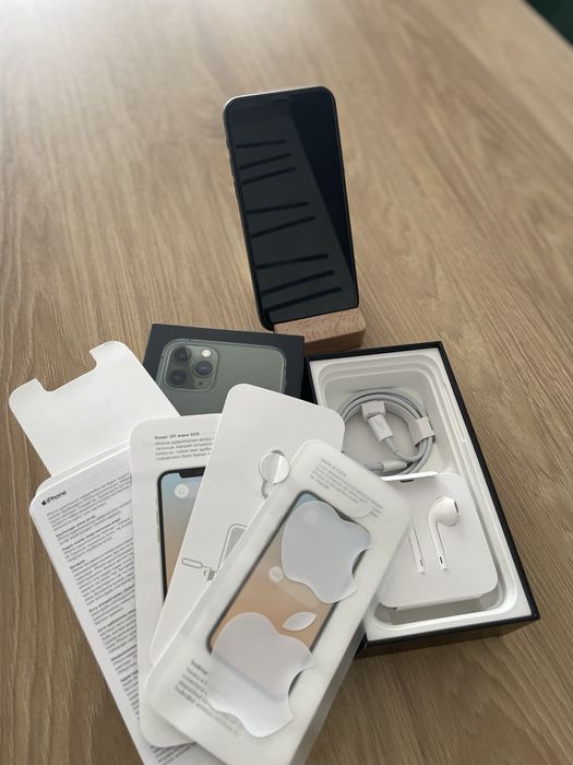 iPhone 11 Pro • Midnight Green • 256GB