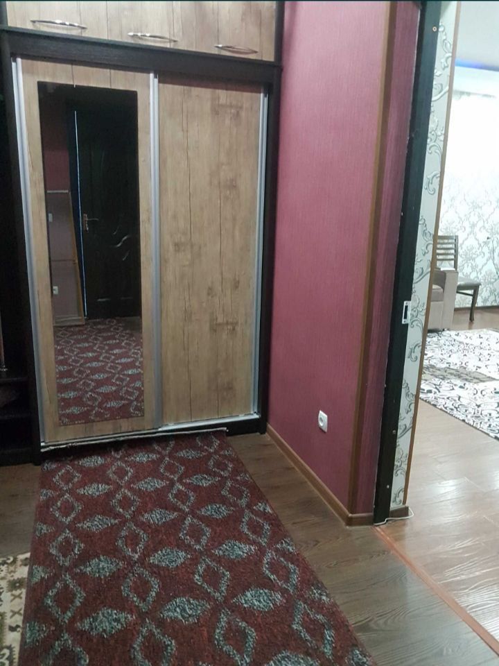 Продаю квартиру Дружбы Народов , центр города. Напротив Олий Мажлиса.