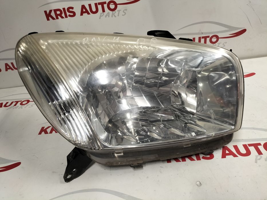 Десен фар Toyota RAV 4 / Тойота Рав 4 2002г.