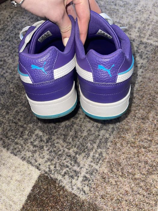 Маратонки Puma.