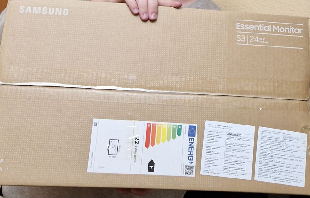 Samsung. Монитор.LS24F320GAIXCI. 120 Hz.