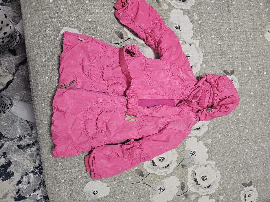 Ветровки,куртки,плащи для девочки