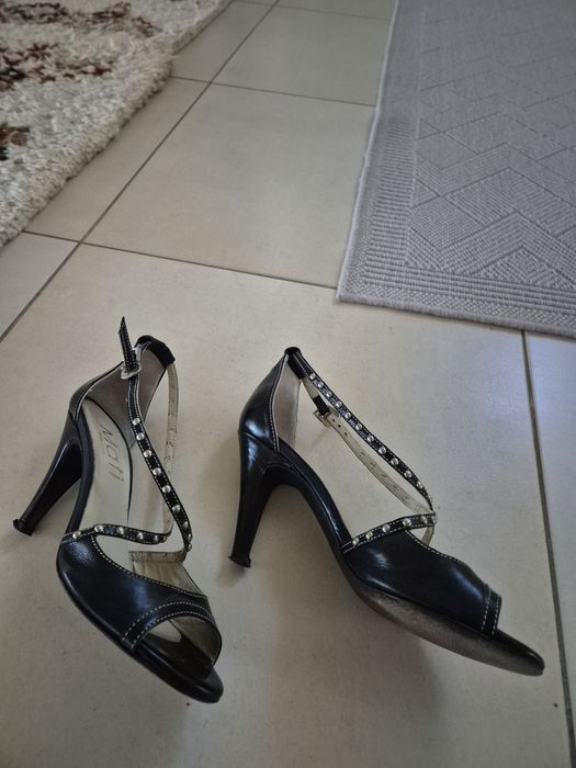 Sandale italiene din piele