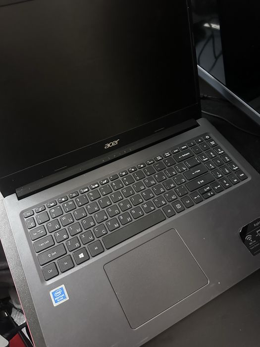 Acer Aspire 3 офисный ноут