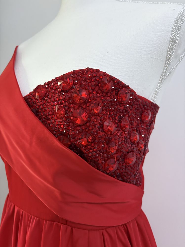 Rochie eleganta de nasa