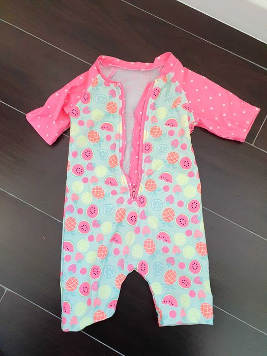 Costume,bluze și cască/șapcă înot