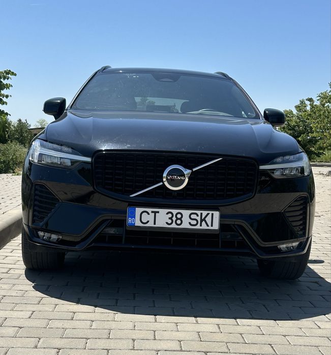 Volvo xc 60 model 2022, R Design, Black Edition