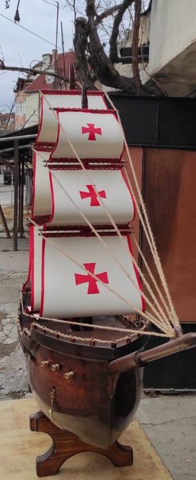 Ръчно изработен кораб