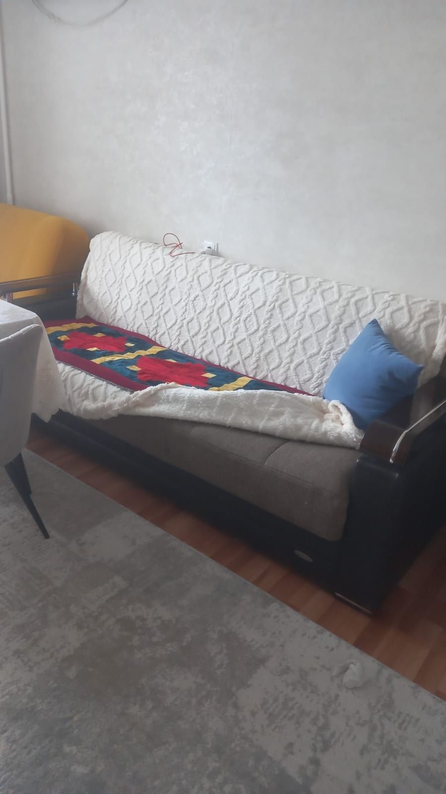 Продаётся шкаф диван
