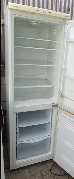 Продаётся холодильник