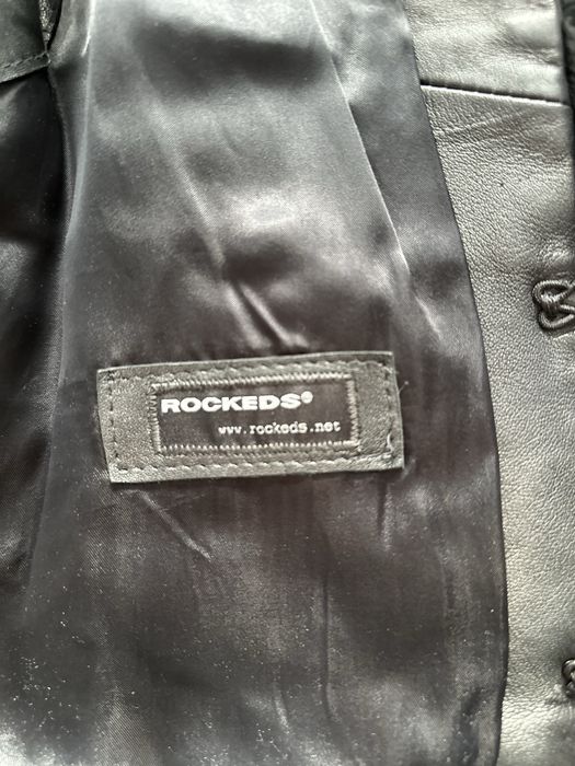 елек със естествен пух от черна лисица на ROCKEDS