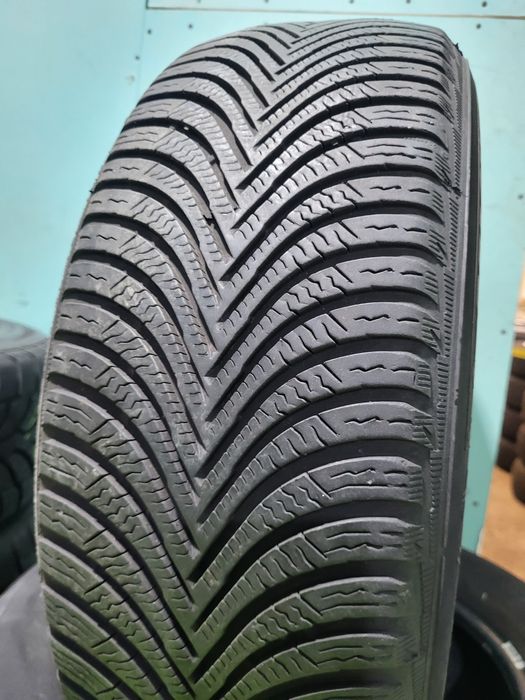 4 бр зимни 205/60/16 Michelin